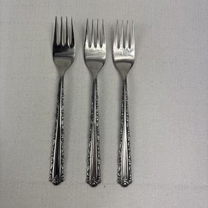 Oneida Deluxe CHERIE  Set‎ of 3 Salad Forks 6 3/4"  Stainless Flatware